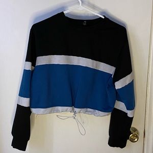 Soft and Comfy Crop Top w/ adjustable drawstring !